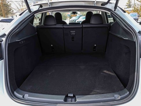 Used 2025 Tesla Model Y Long Range image 22