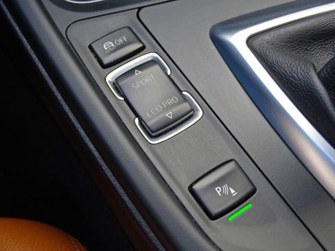 Used 2017 BMW 330i xDrive Sedan image 31