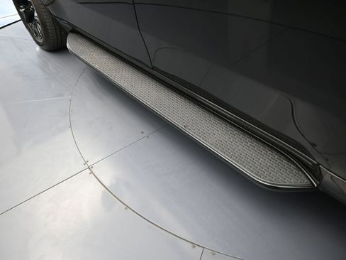 Used 2023 Jeep Wagoneer Series II image 36