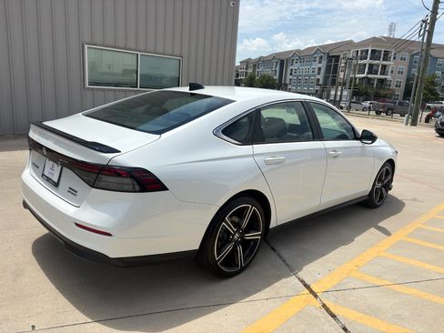 Certified 2024 Honda Accord Sport image 8