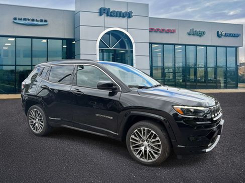 Used 2023 Jeep Compass Limited w/ Elite Group AWD/4WD image 1