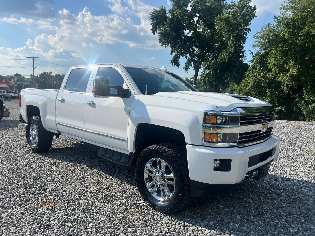 Used 2017 Chevrolet Silverado 2500 High Country w/ Duramax Plus Package AWD/4WD image 1