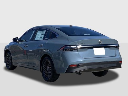 New 2026 Nissan Sentra SV FWD image 2