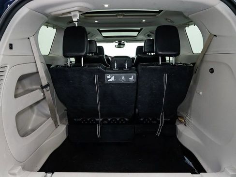 Used 2019 Chrysler Pacifica Touring-L Plus w/ Advanced Safetytec Group image 37