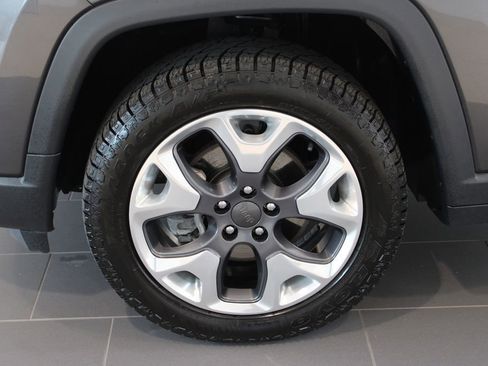 Used 2022 Jeep Compass Limited AWD/4WD image 29