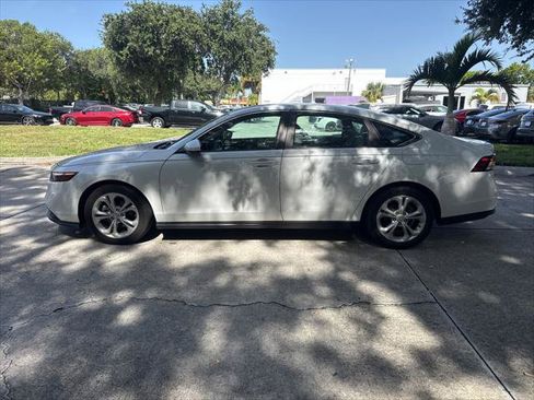 Used 2024 Honda Accord LX image 9