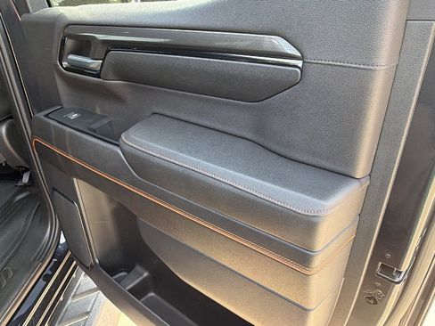 Used 2023 GMC Sierra 1500 AT4 w/ Technology Package image 21