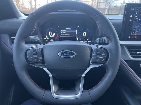 New 2026 Ford Explorer ST-Line w/ ST-Line Street Pack image 10