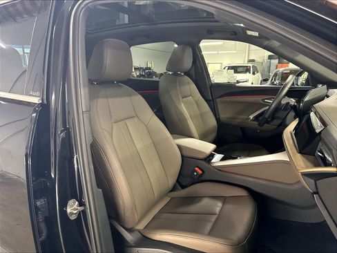 Used 2025 Audi Q5 Premium AWD/4WD image 10