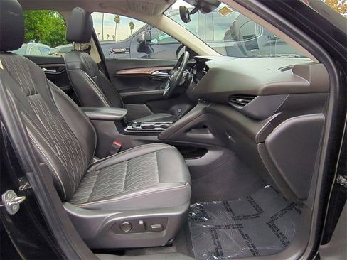 Used 2022 Buick Envision Avenir w/ Technology Package II image 31