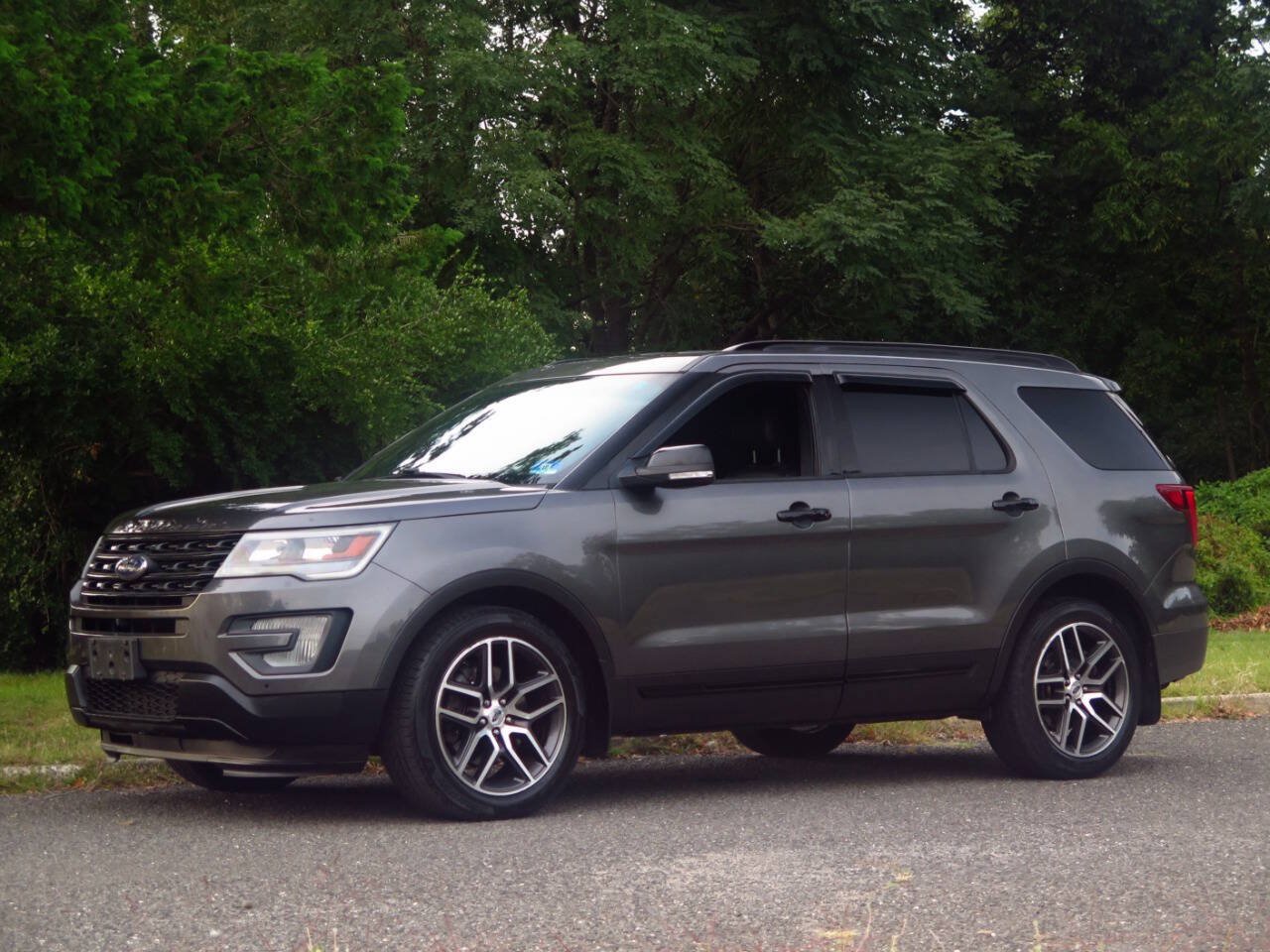 Used 2016 Ford Explorer Sport w/ Equipment Group 401A AWD/4WD image 1