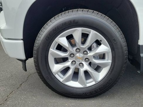 Used 2026 Chevrolet Silverado 1500 Custom RWD image 27