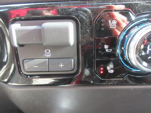 New 2026 GMC Sierra 1500 SLT w/ SLT Premium Plus Package image 21