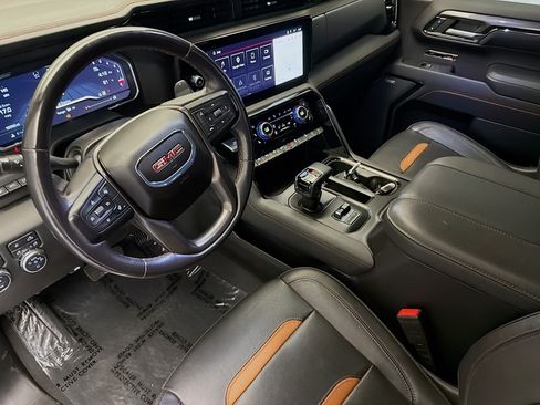 Used 2023 GMC Sierra 1500 AT4 w/ AT4 Premium Package AWD/4WD image 7