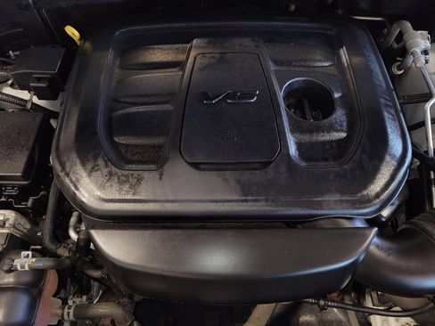 Used 2019 Jeep Grand Cherokee Limited AWD/4WD image 30