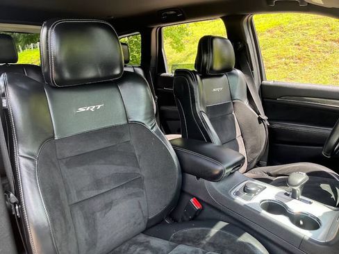 Used 2015 Jeep Grand Cherokee SRT AWD/4WD image 39