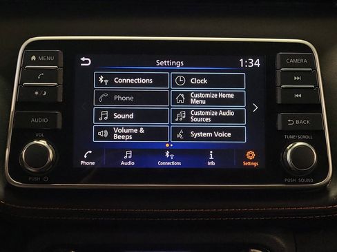 Used 2020 Nissan Kicks SR FWD image 25