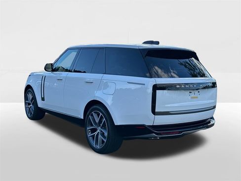 New 2025 Land Rover Range Rover SE image 2