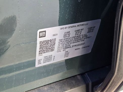 New 2026 Cadillac Escalade Luxury w/ LPO, Floor Liner Package image 35