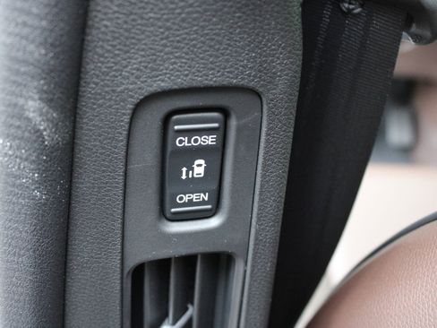 New 2026 Honda Odyssey Touring image 21
