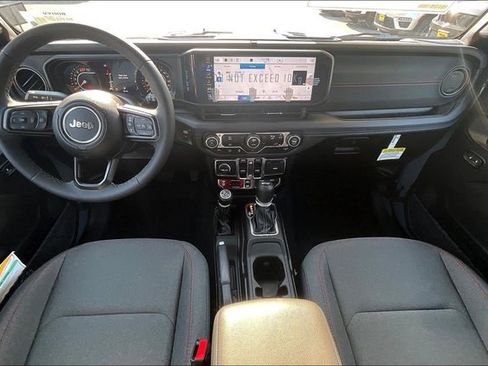 New 2025 Jeep Wrangler Unlimited Rubicon w/ XTREMEE 35" Tire Package image 7