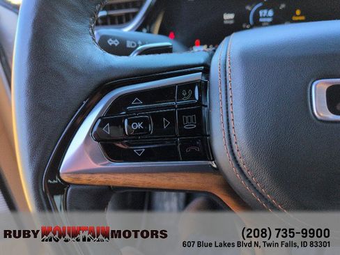 Used 2023 Jeep Grand Cherokee Summit image 17