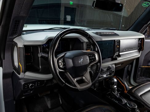 Used 2021 Ford Bronco Badlands AWD/4WD image 16