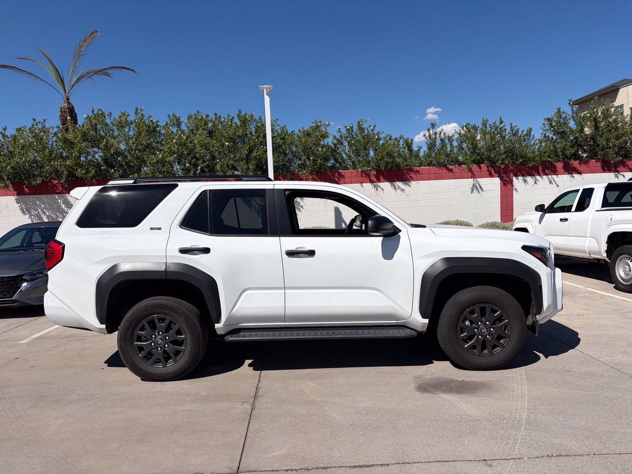 Used 2025 Toyota 4Runner SR5 AWD/4WD image 3