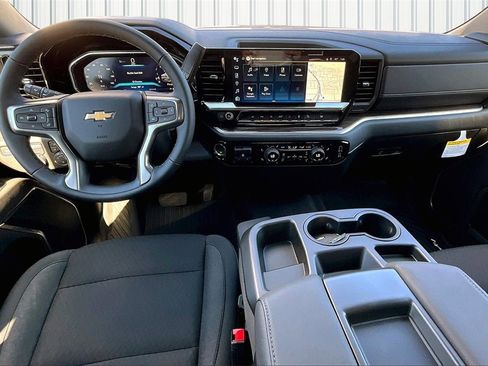 New 2026 Chevrolet Silverado 1500 LT w/ Z71 Off-Road Package image 2