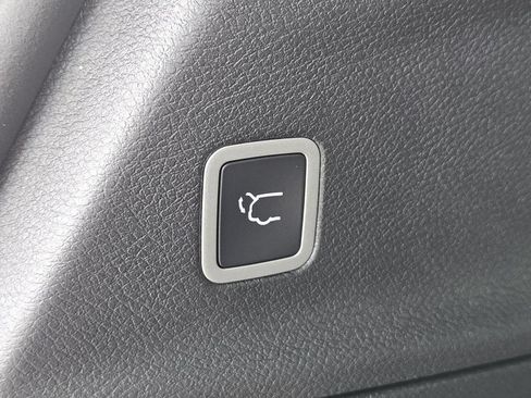New 2026 Chrysler Pacifica Select FWD image 7