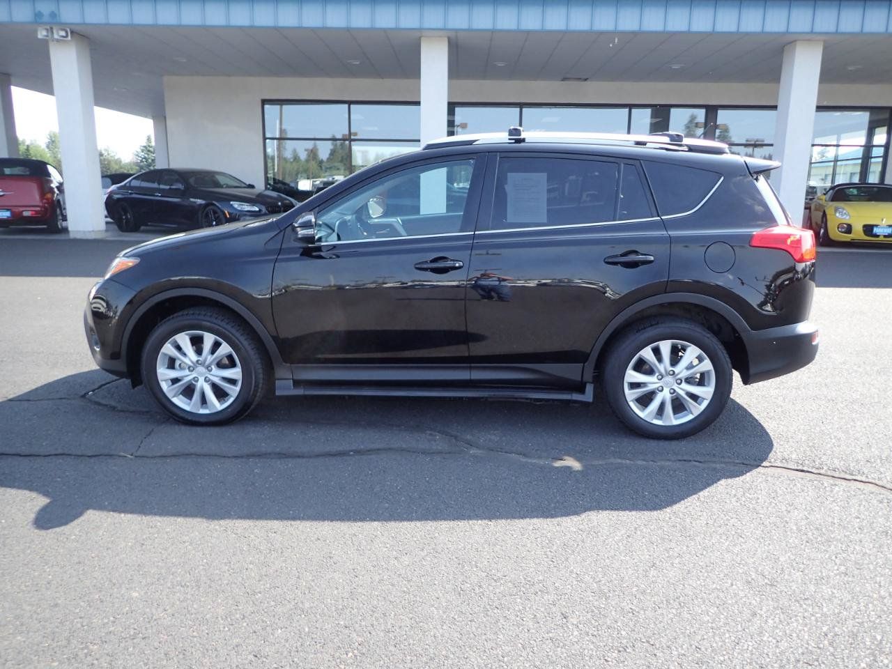Used 2014 Toyota RAV4 Limited AWD/4WD image 2