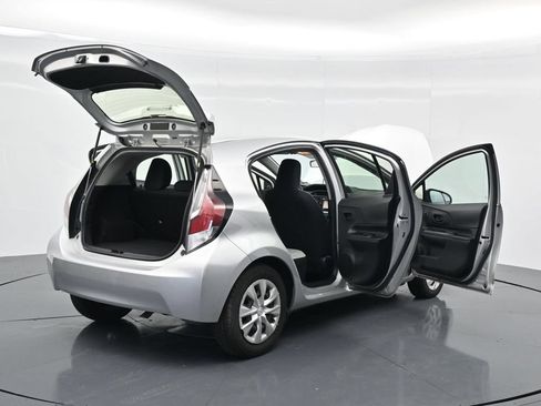 Used 2016 Toyota Prius C One FWD image 39