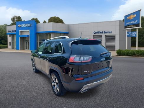 Used 2021 Jeep Cherokee Limited w/ Mopar Interior Package AWD/4WD image 5