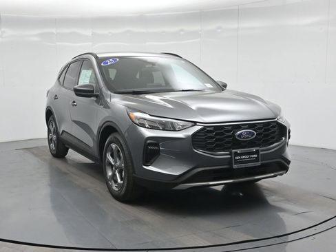 Used 2025 Ford Escape ST-Line w/ Equipment Group 301A image 53