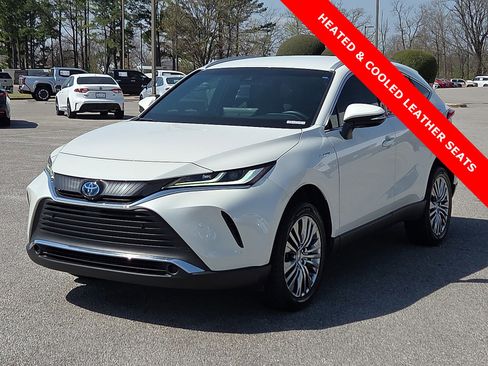 Used 2021 Toyota Venza XLE w/ Softex Package image 2