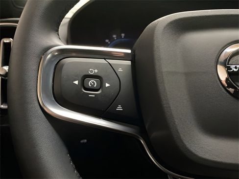 Used 2023 Volvo XC40 Recharge Ultimate w/ Protection Package Premier image 26