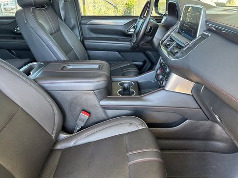 Used 2022 Chevrolet Tahoe RST w/ Sport Performance Package AWD/4WD image 18