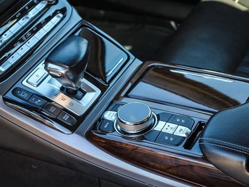 Used 2019 Genesis G90 5.0 Ultimate image 25