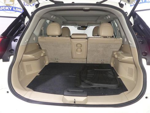 Used 2017 Nissan Rogue SL w/ SL Premium Package AWD/4WD image 9