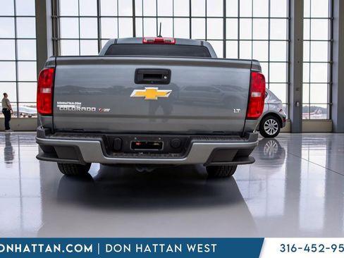 Used 2020 Chevrolet Colorado LT RWD image 33