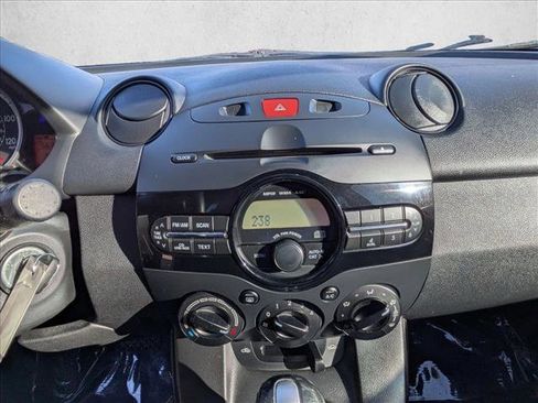 Used 2013 MAZDA MAZDA2 Touring image 15