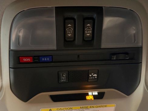 Used 2021 Subaru Crosstrek 2.5i Sport w/ Moonroof Package image 16