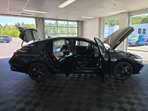 New 2026 Hyundai Elantra Sport w/ Cargo Package FWD image 16