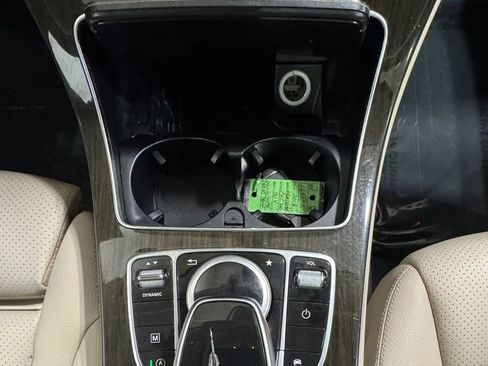 Used 2018 Mercedes-Benz GLC 300 4MATIC image 22