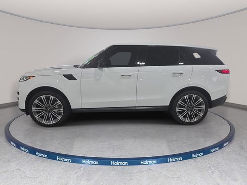 Used 2024 Land Rover Range Rover Sport SE AWD/4WD image 9