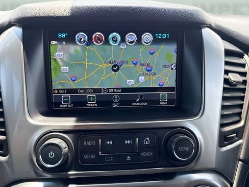 Used 2019 Chevrolet Tahoe Premier w/ Premier Plus Edition AWD/4WD image 23
