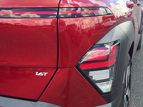 Used 2024 Hyundai Kona Limited FWD image 8