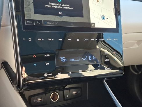 Certified 2023 Hyundai Tucson Limited w/ Cargo Package image 16