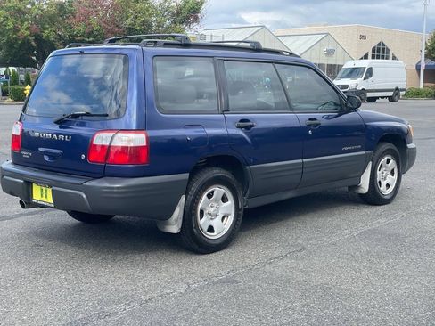Used 2001 Subaru Forester L AWD/4WD image 3