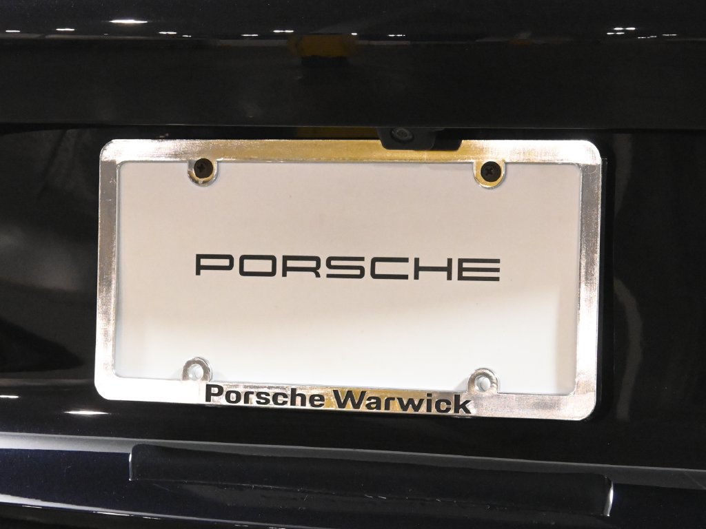 Used 2023 Porsche Panamera 4 Platinum Edition AWD/4WD image 14